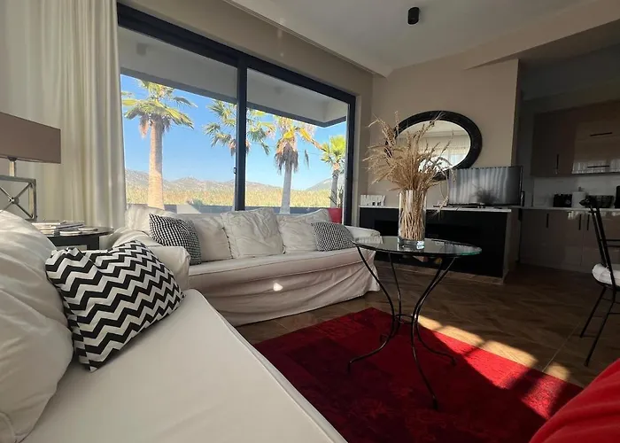 Vila The Pool House Time Monthly Welcome