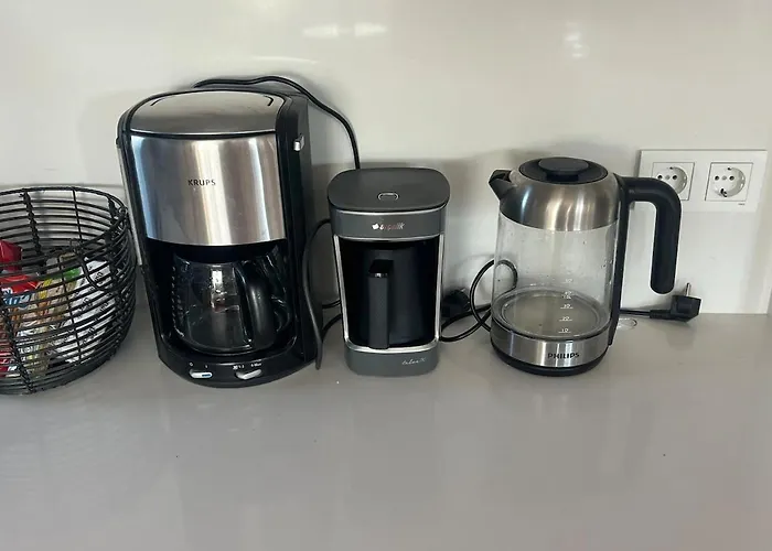 The Pool House Time Monthly Welcome Vila