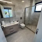 The Pool House Time Monthly Welcome Vilă *
