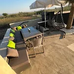 The Pool House Time Monthly Welcome Vilă *