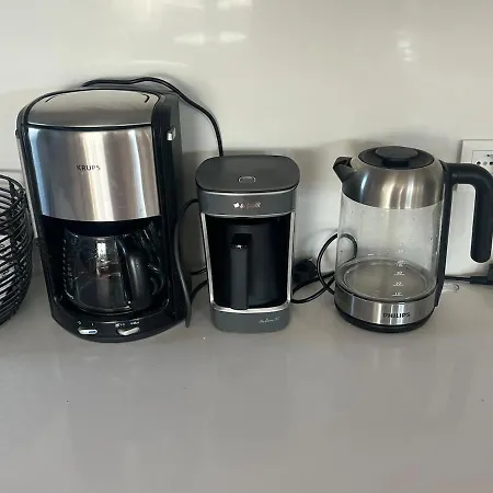 The Pool House Time Monthly Welcome Vilă