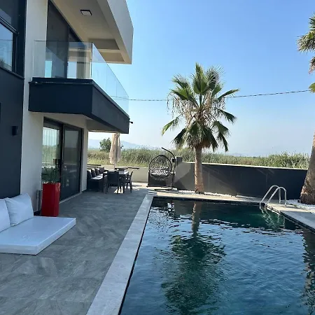 Villa The Pool House Time *