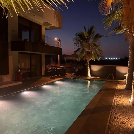 The Pool House Time Villa