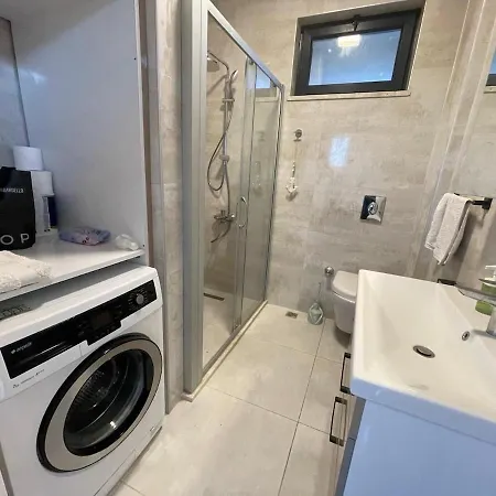 The Pool House Time Monthly Welcome *