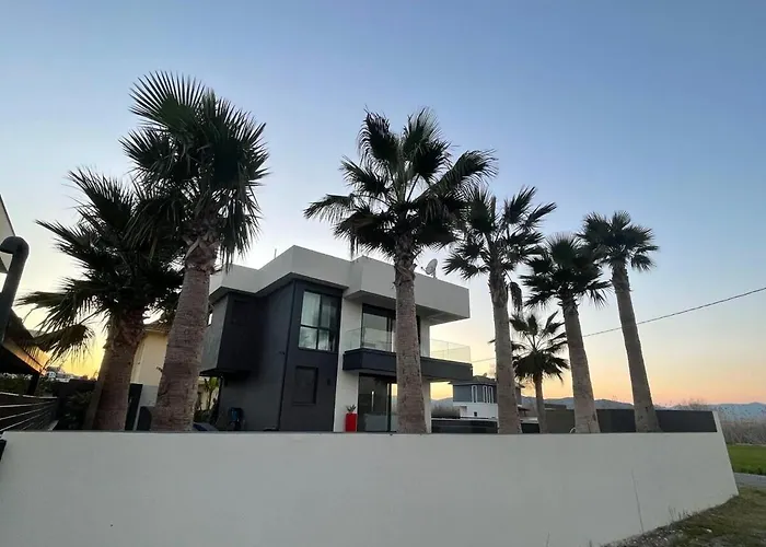 别墅 The Pool House Time Monthly Welcome 达拉曼