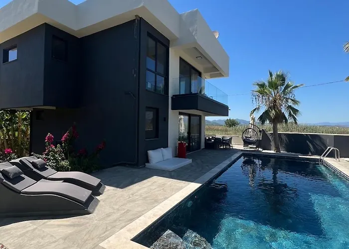 别墅 The Pool House Time Monthly Welcome 达拉曼