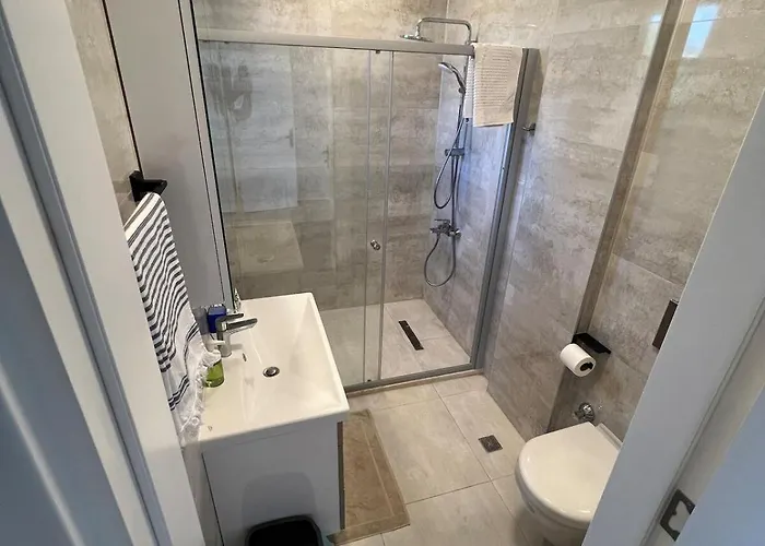 The Pool House Time Monthly Welcome 达拉曼