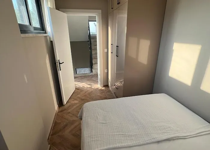 The Pool House Time Monthly Welcome Villa *