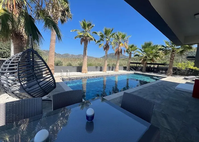 The Pool House Time Monthly Welcome 达拉曼